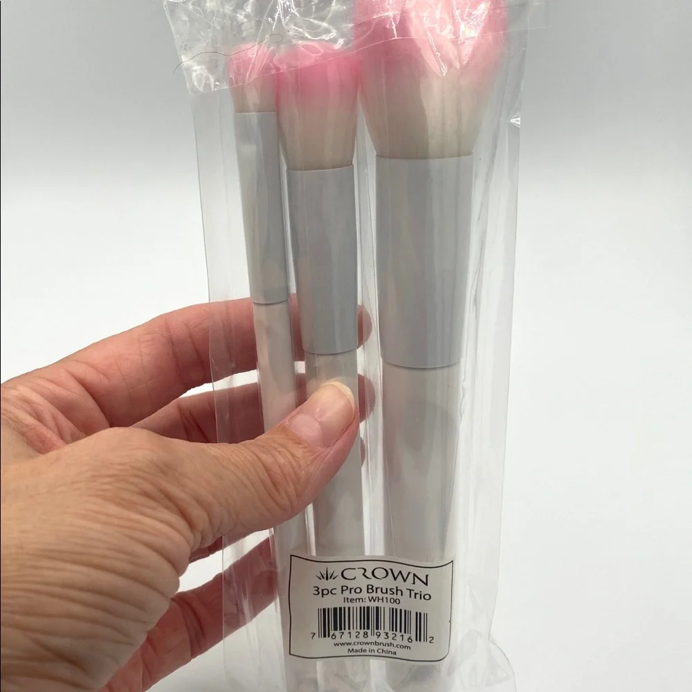 Crown Pro Makeup Brush Trio 3pc White Pink Face Eye Brushes New Beauty Set